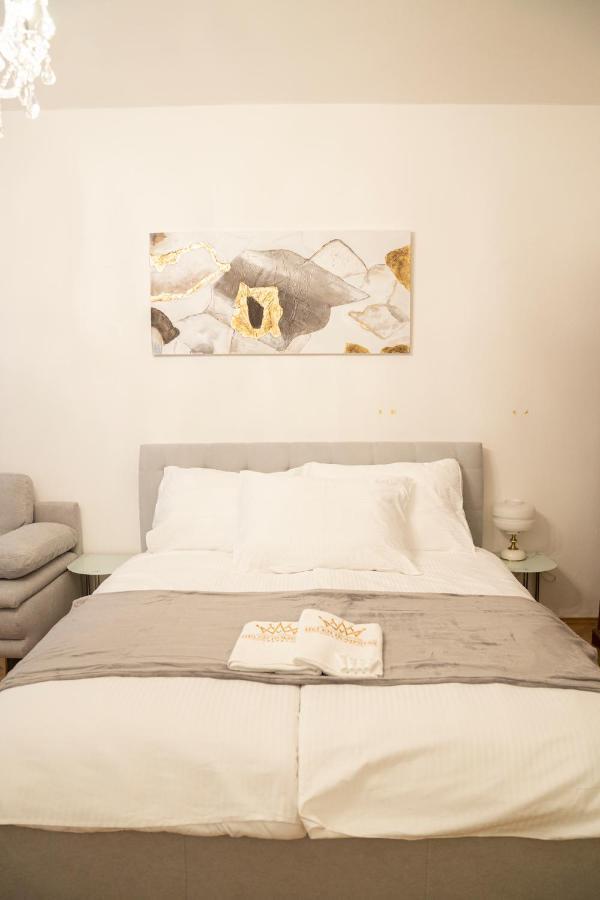 Helen Homestay Vaclavske Namesti Prague Ngoại thất bức ảnh